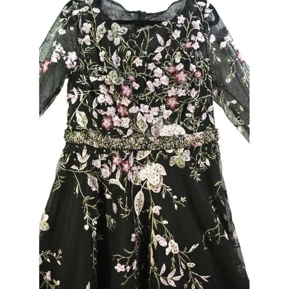 NWT, Mac Duggal Women's High Neck Long Sleeve Embroidered Dress Size 18  #MD1043